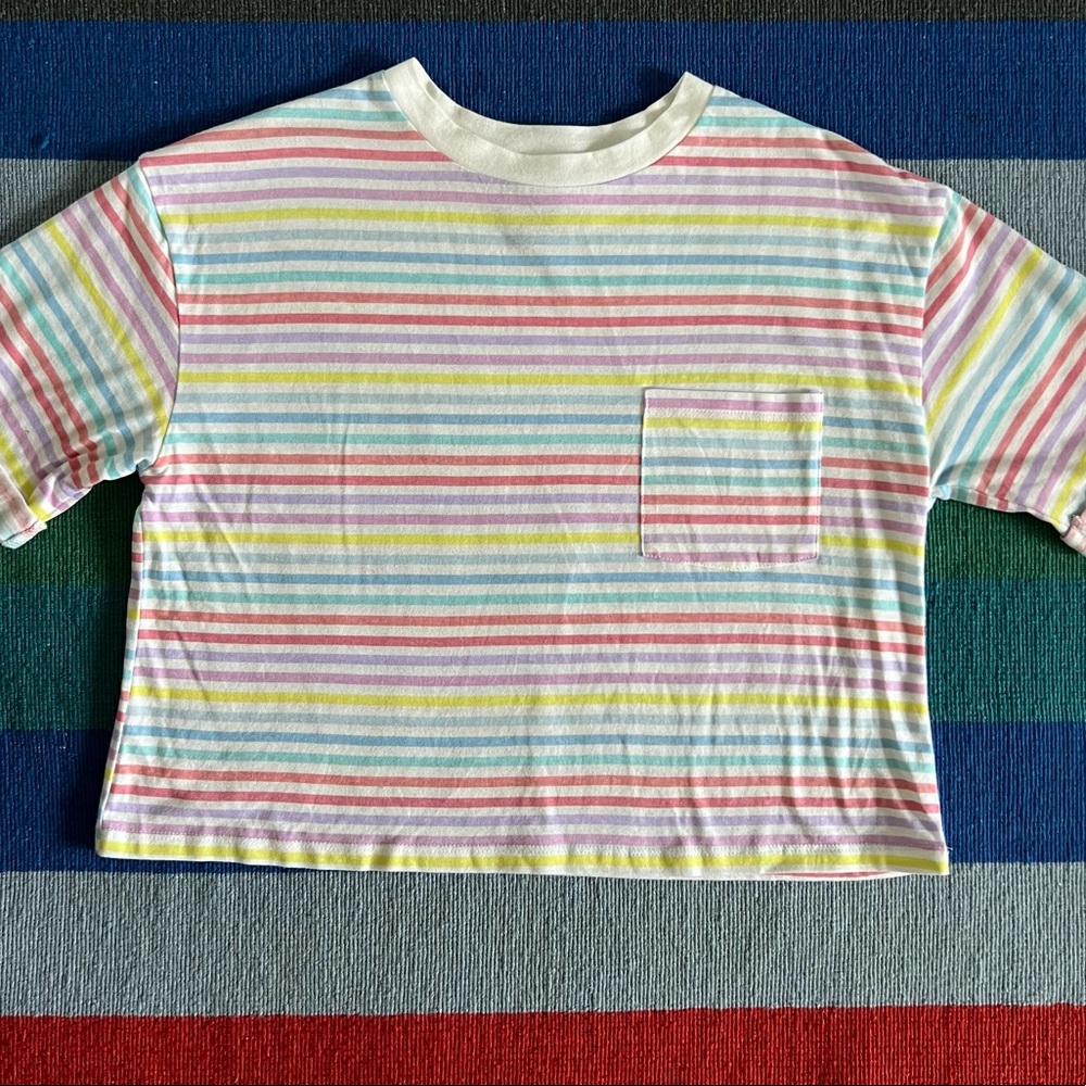 Cute Summer Striped Crop Top 🌞 Size Small • Forever 21